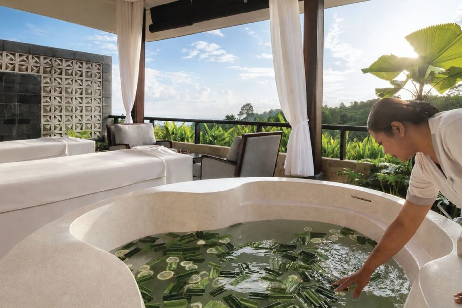 8LEMENTS Spa at HOMM Saranam — Wellness