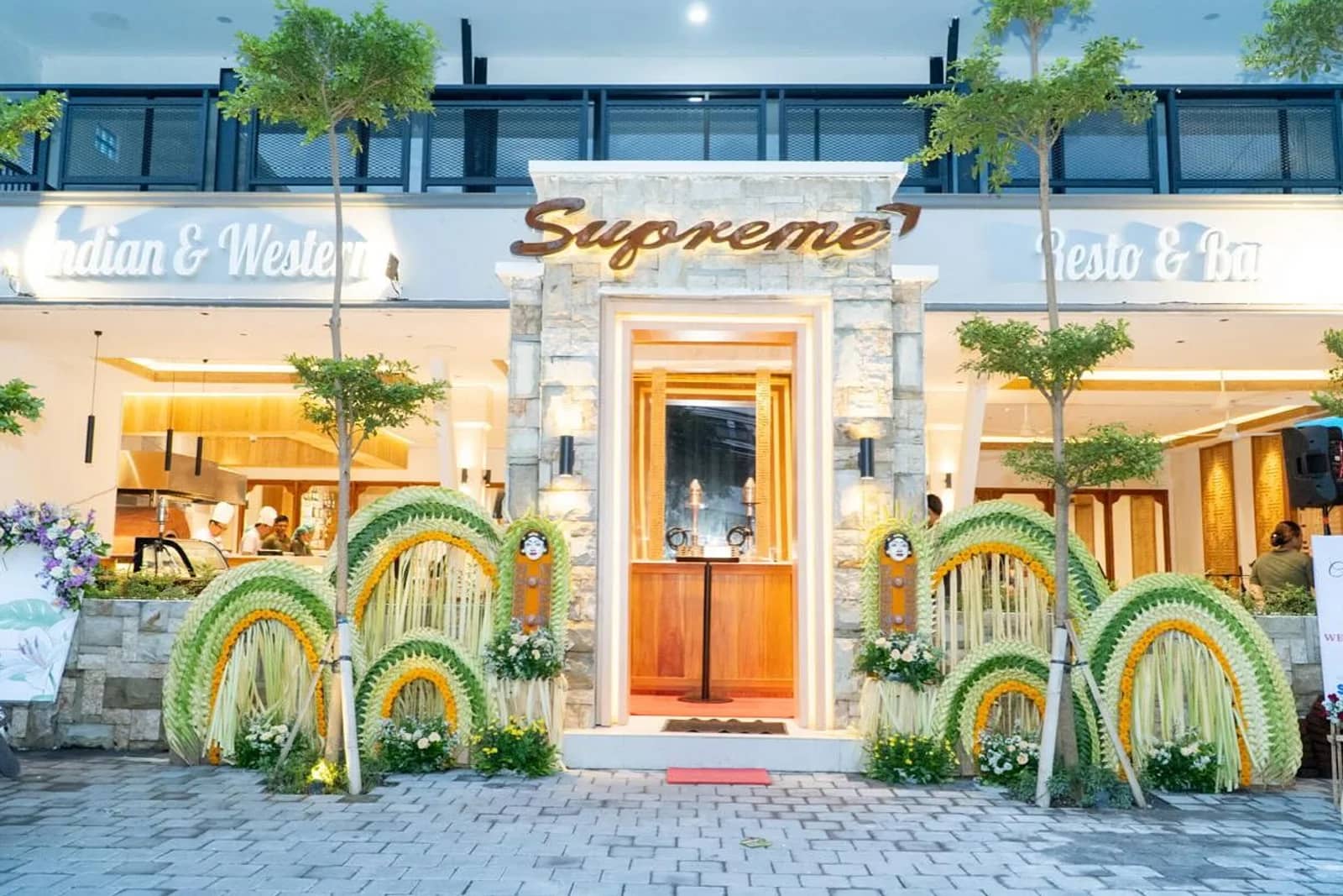 Supreme Indian Restaurant — Restaurant