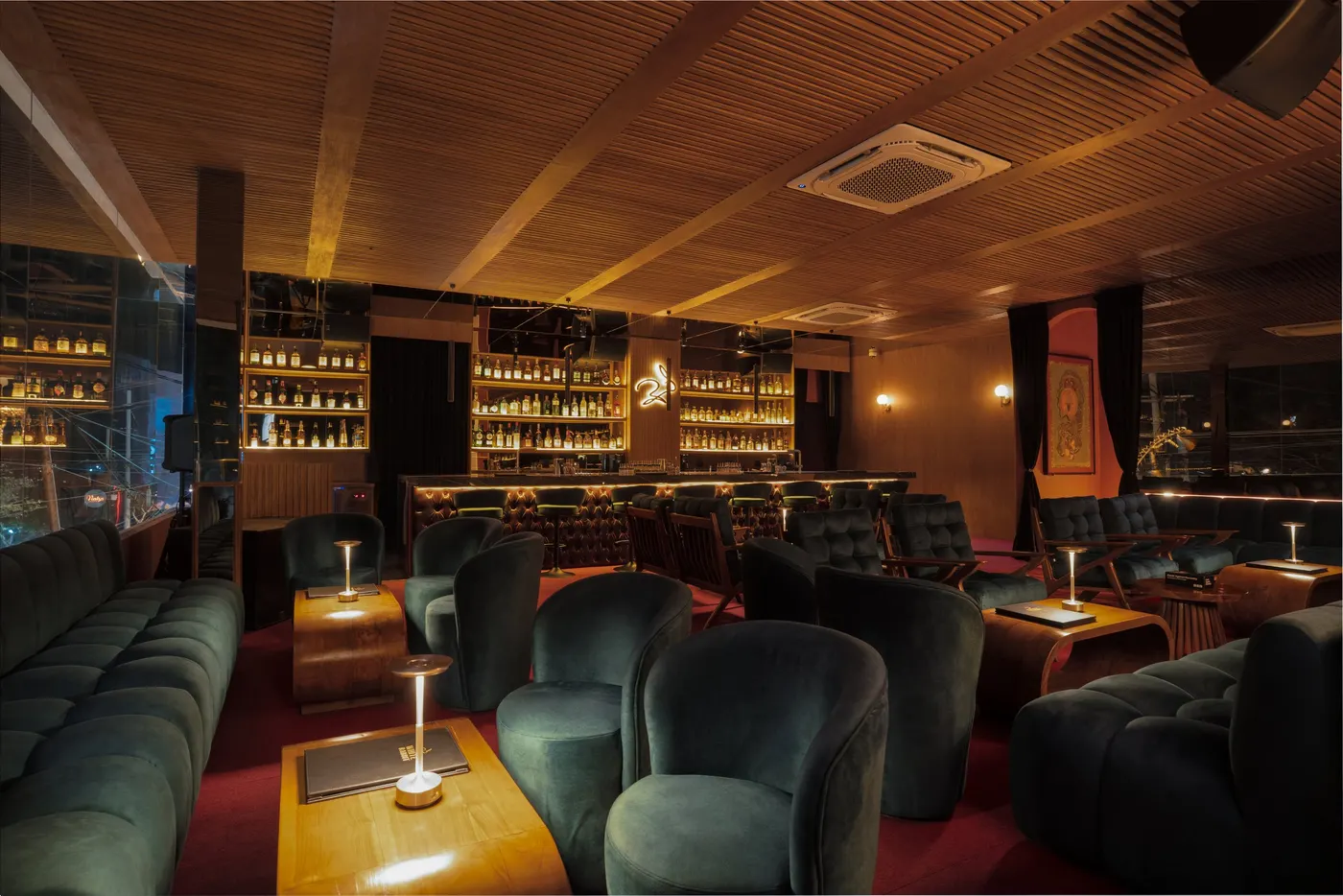 White Rabbit Lounge — Bar