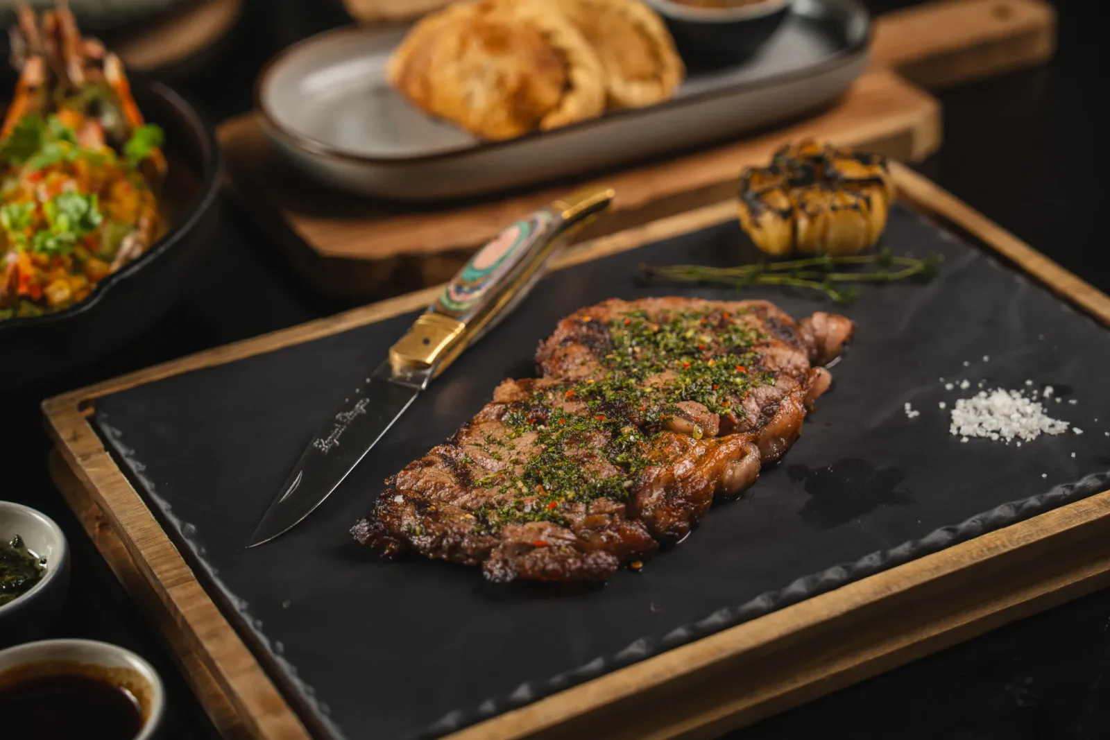 DAVA Steak & Seafood — Restaurant