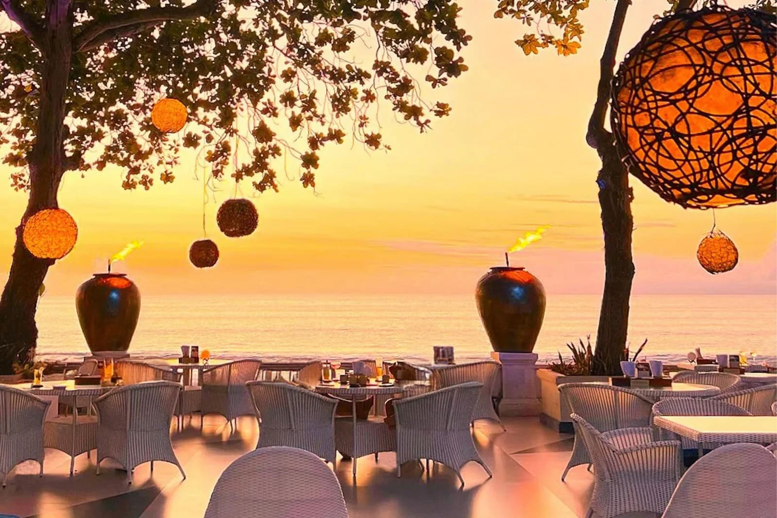 Sunset Beach Bar & Grill — Bar