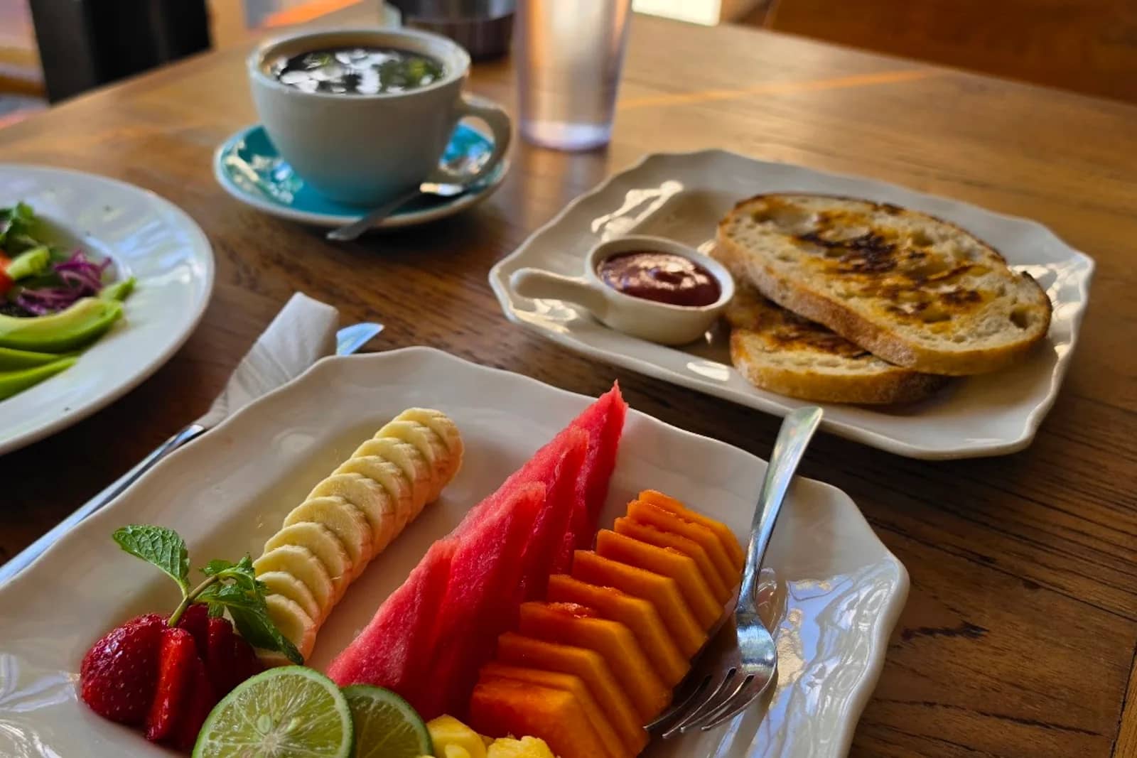 Hungry Bird Coffee Roaster — Café