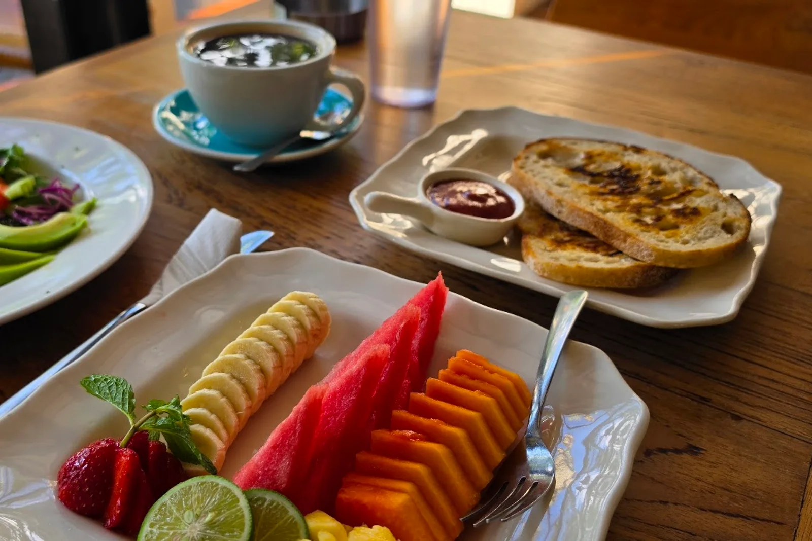Hungry Bird Coffee Roaster — Café