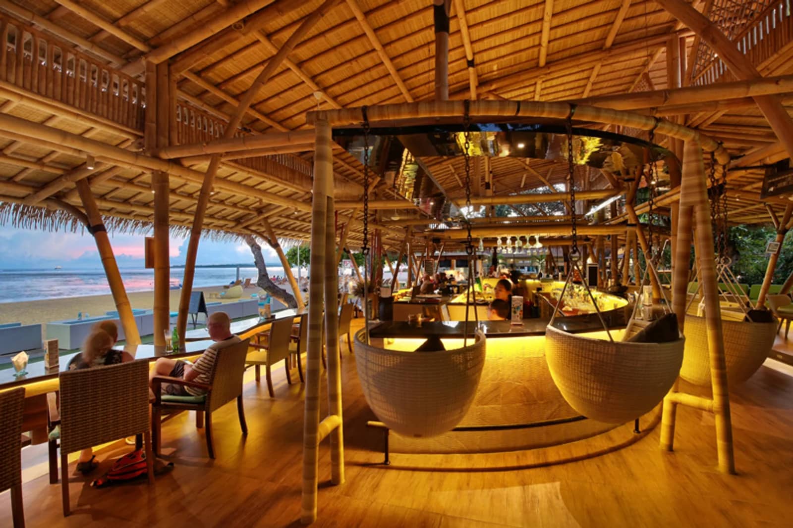 Linga Longa Bar — Bar