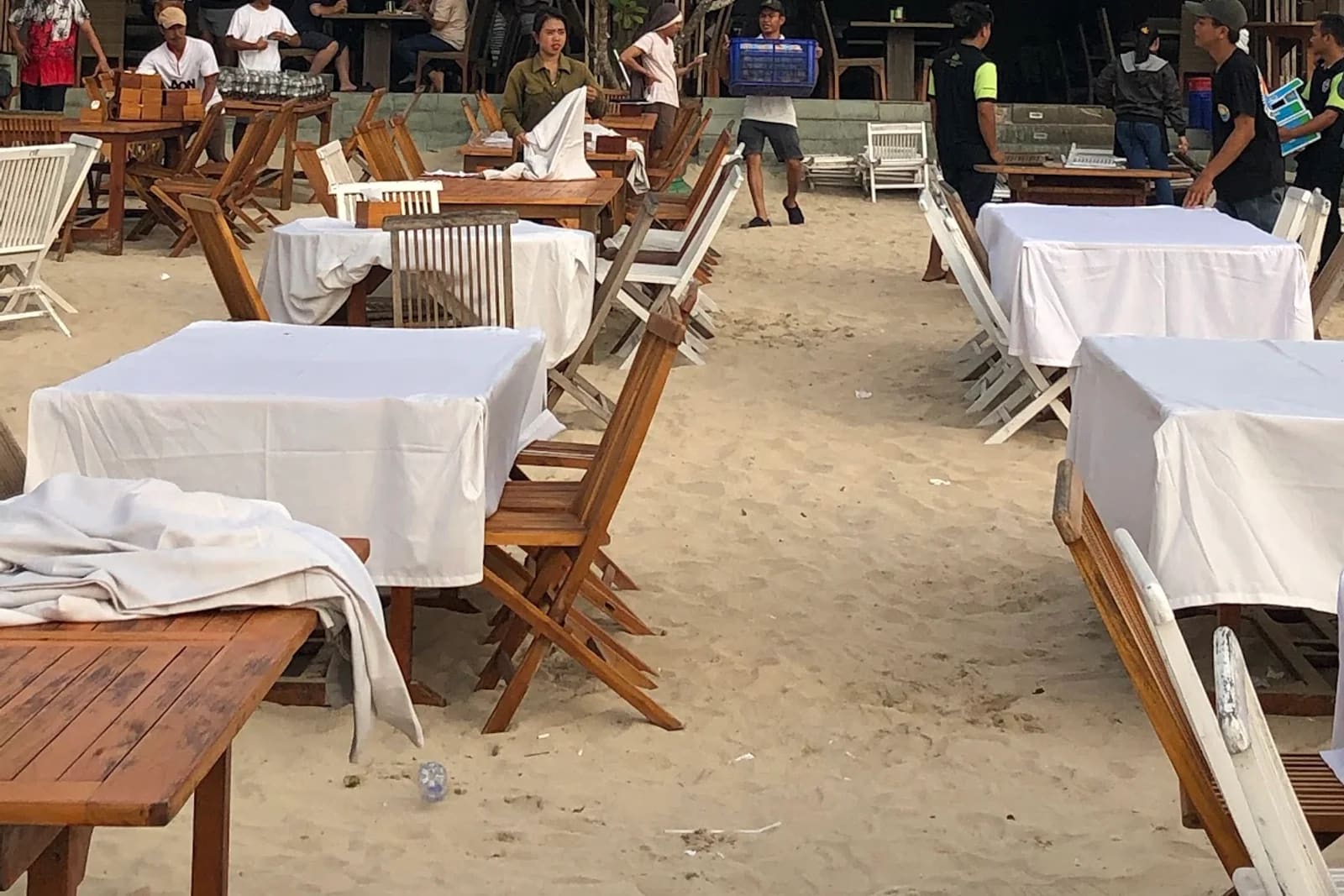 Menega Cafe — Restaurant