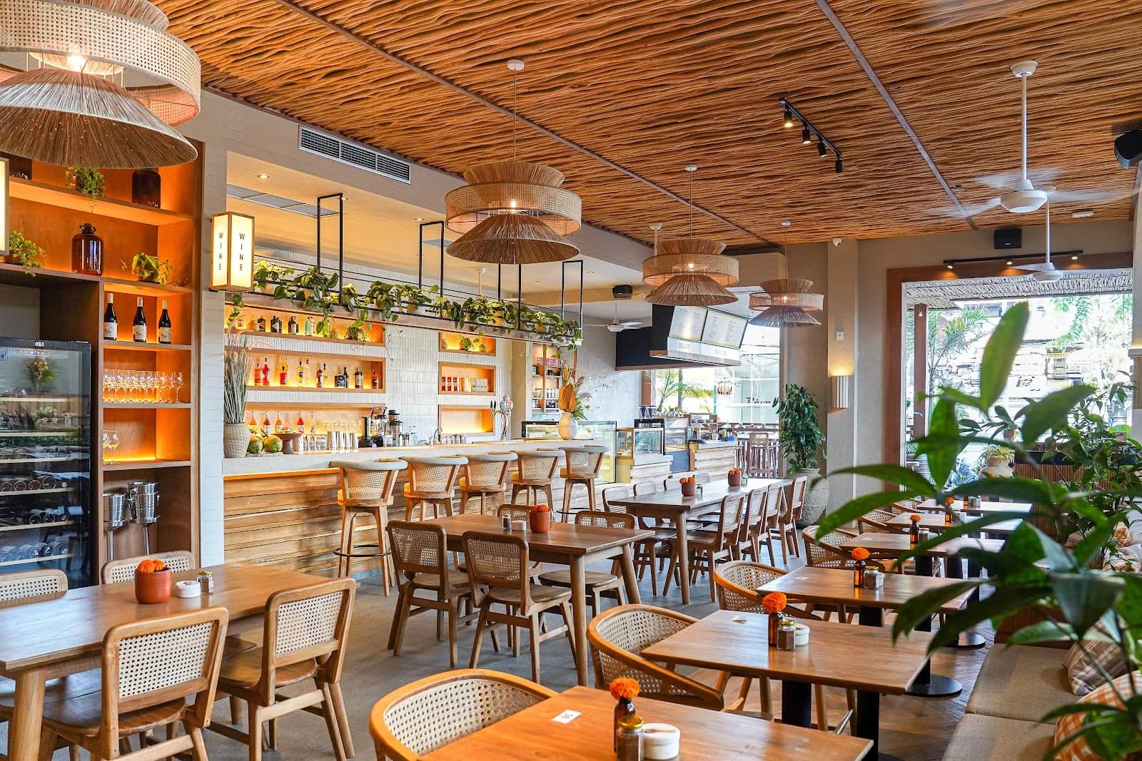 Milk & Madu Seminyak — Café