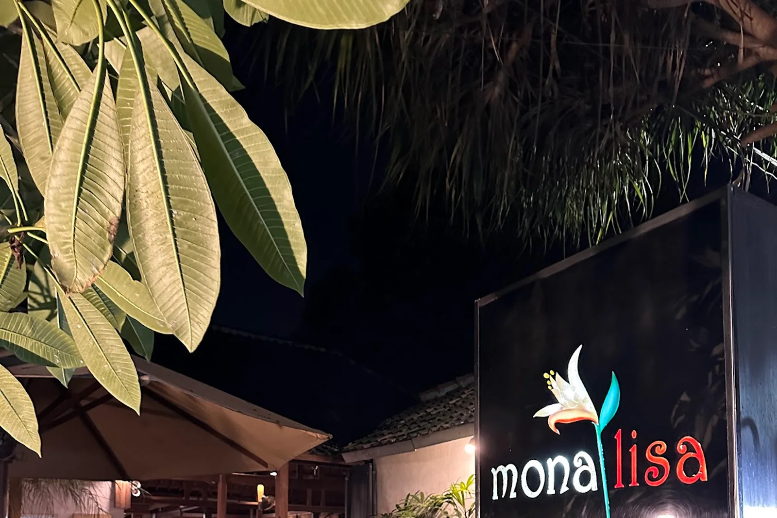 Mona Lisa Cafe — Café