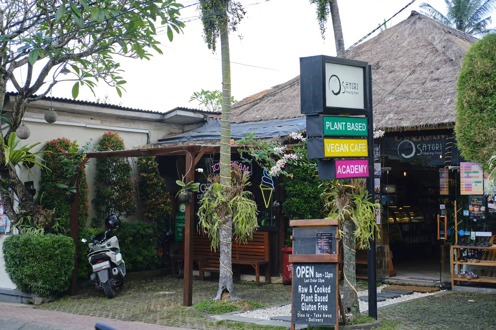 Sayuri Healing Food — Café