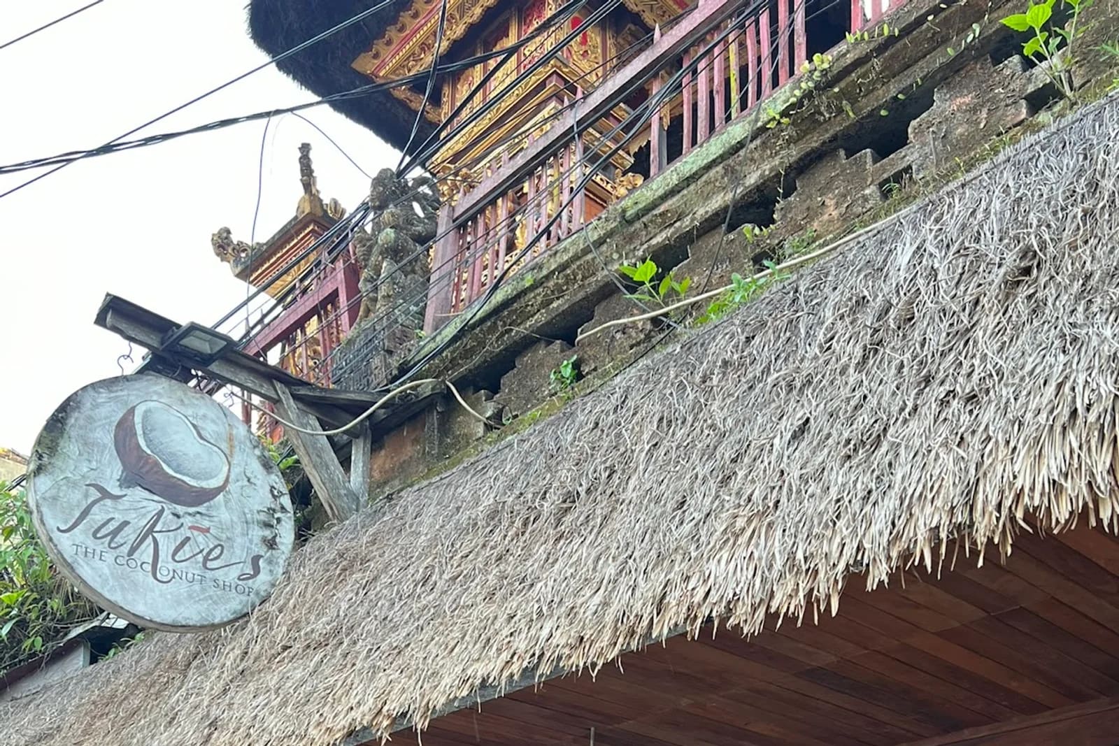 Tukies Coconut Shop — Café