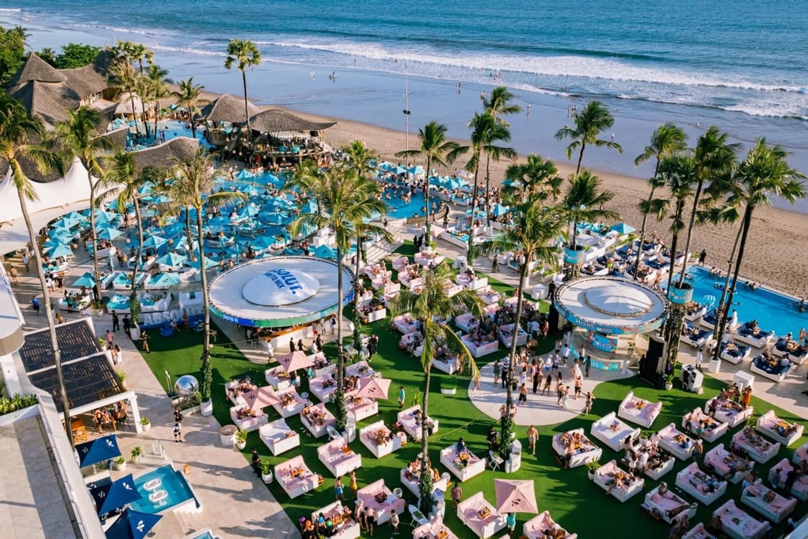 FINNS Beach Club — Restaurant