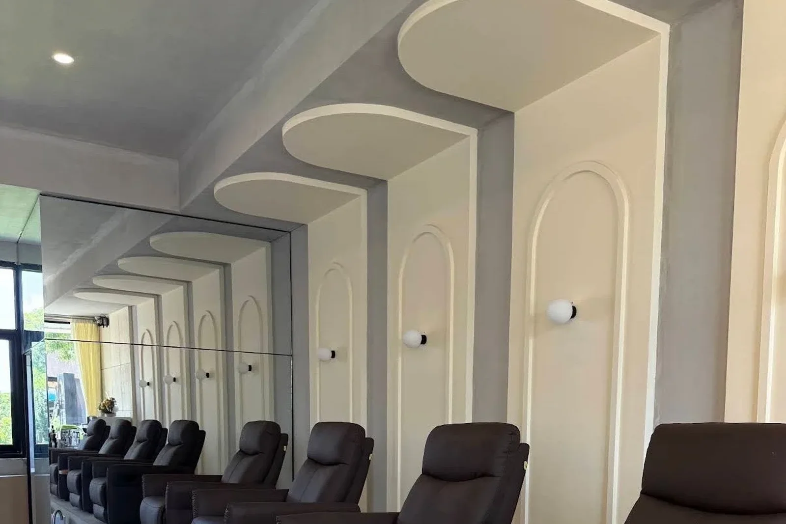 Only Nails Pererenan — Wellness