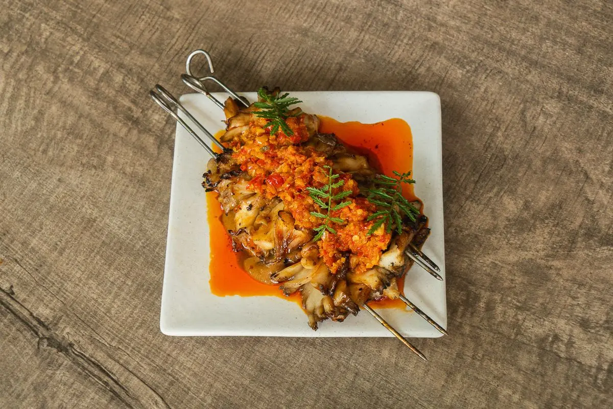 Hujan Locale — Restaurant