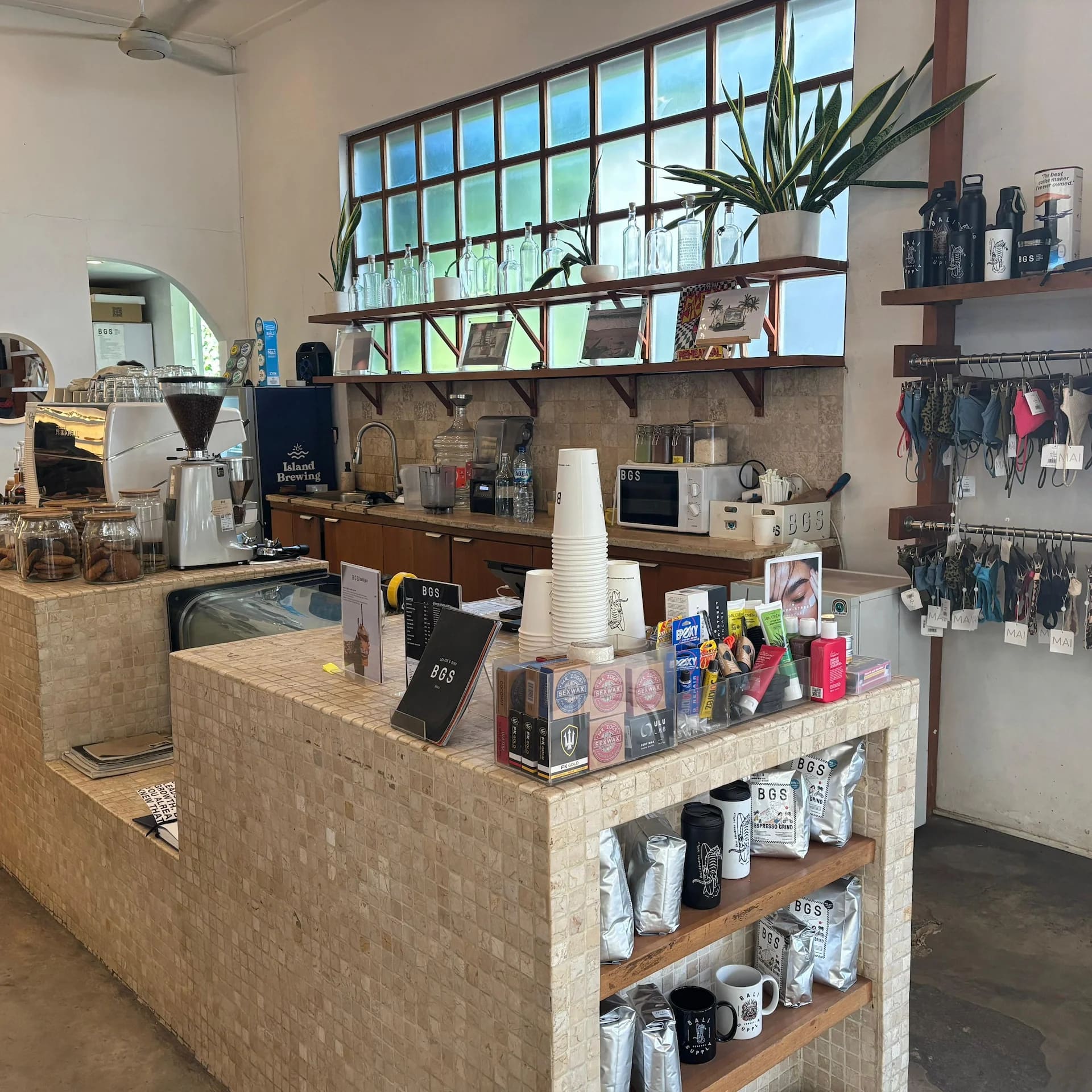 BGS Uluwatu — Café