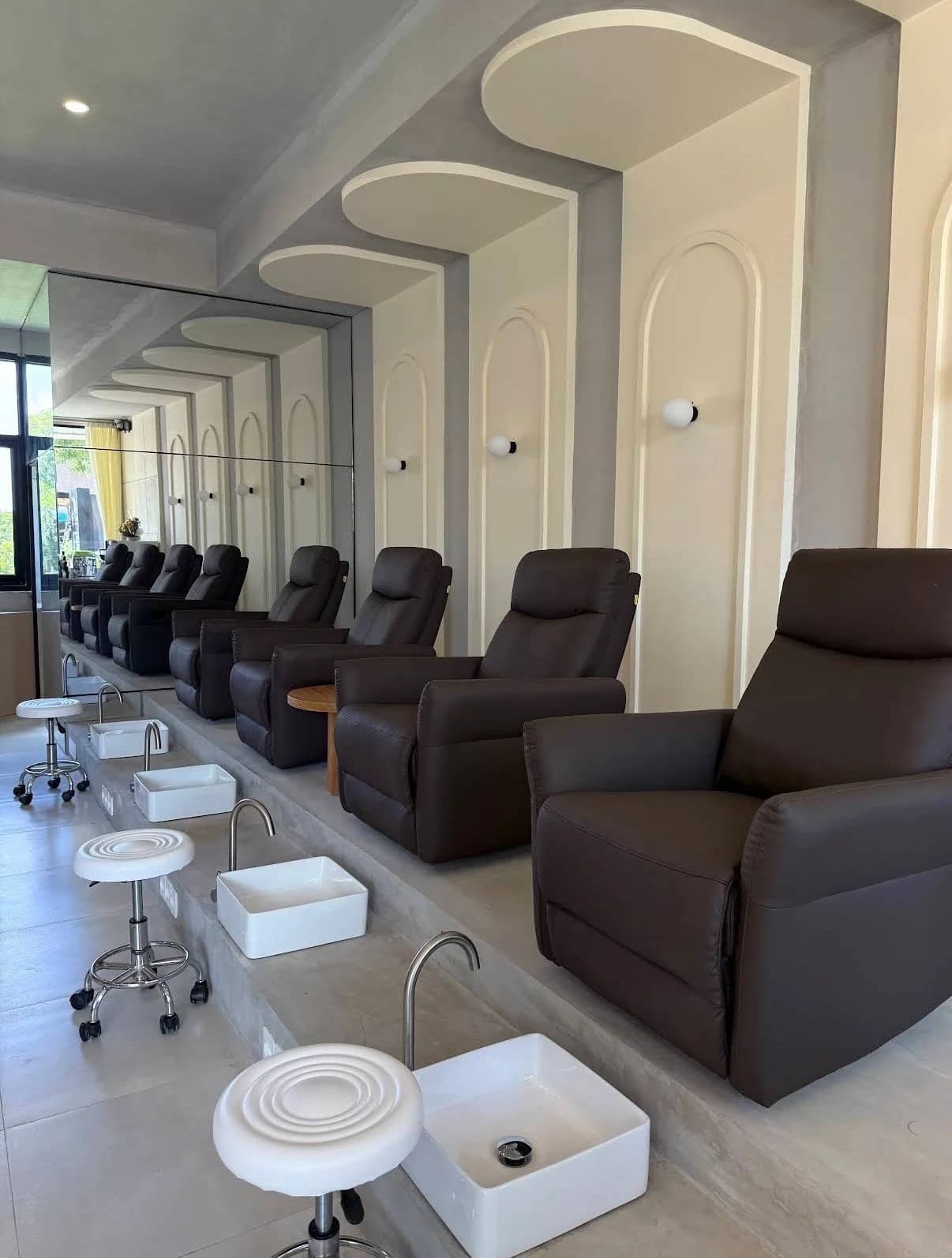 Only Nails Pererenan — Wellness