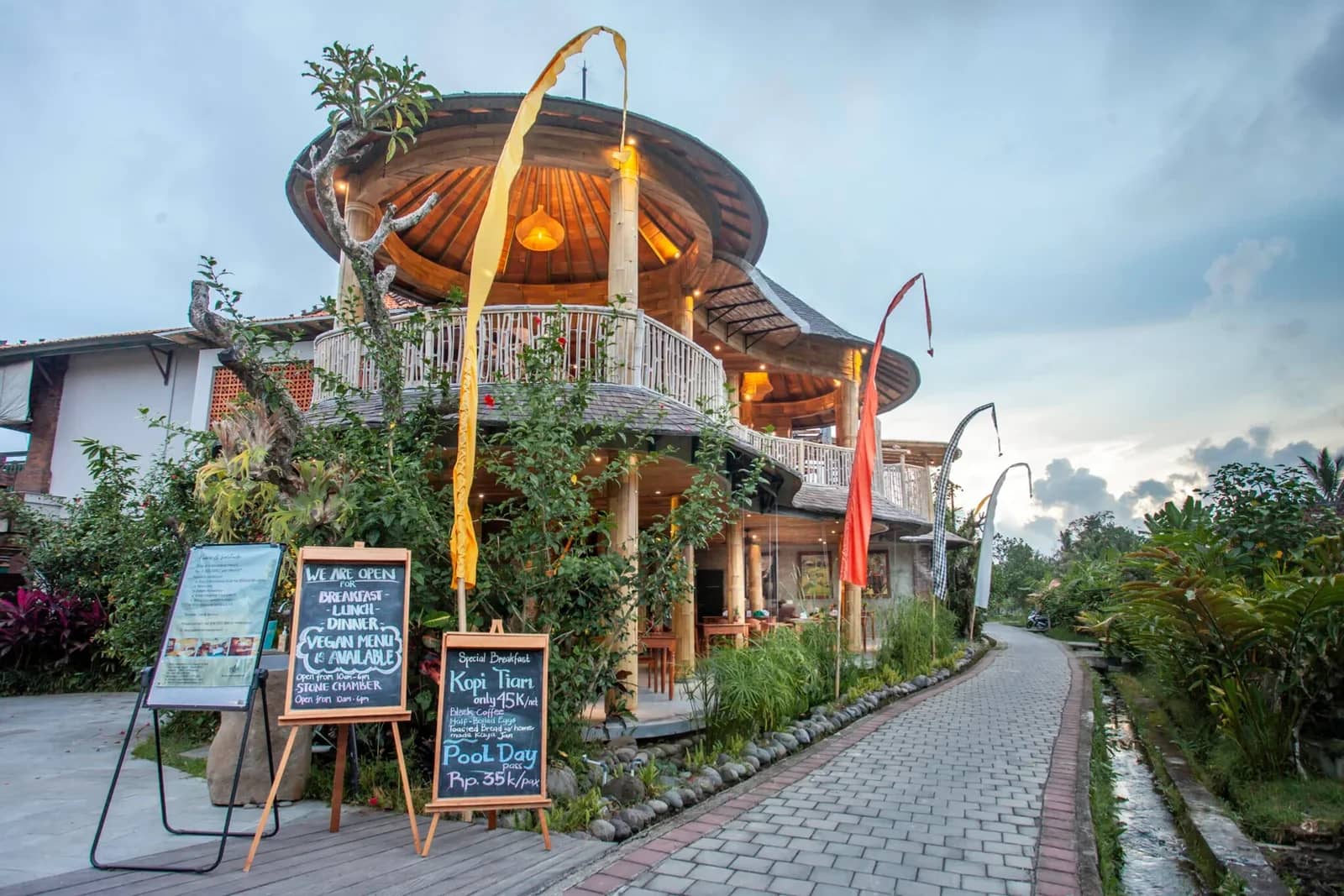 Arya Arkananta Resort & Spa — Restaurant