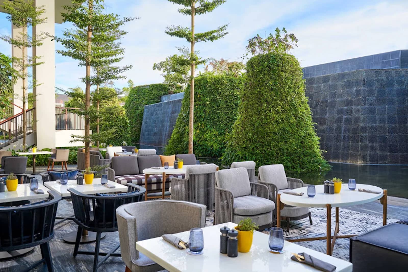 Backstage at Renaissance Bali Nusa Dua Resort — Restaurant