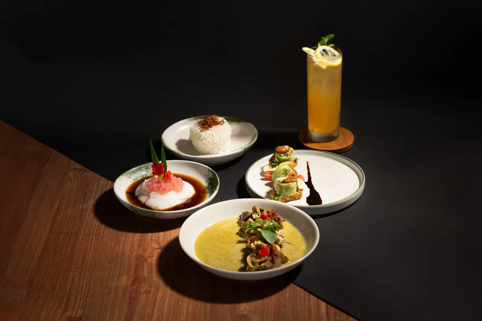 Birdhill Restaurant at Amora Ubud Boutique Villas — Restaurant