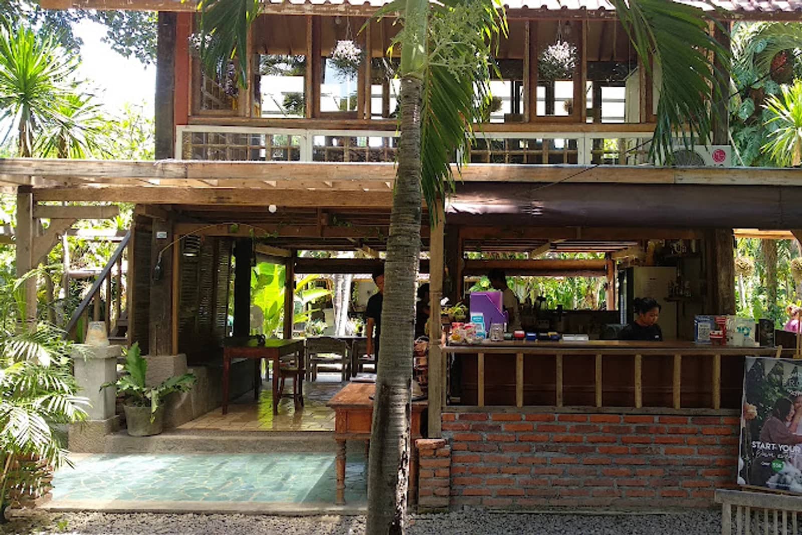 BRON THE RESTO — Restaurant