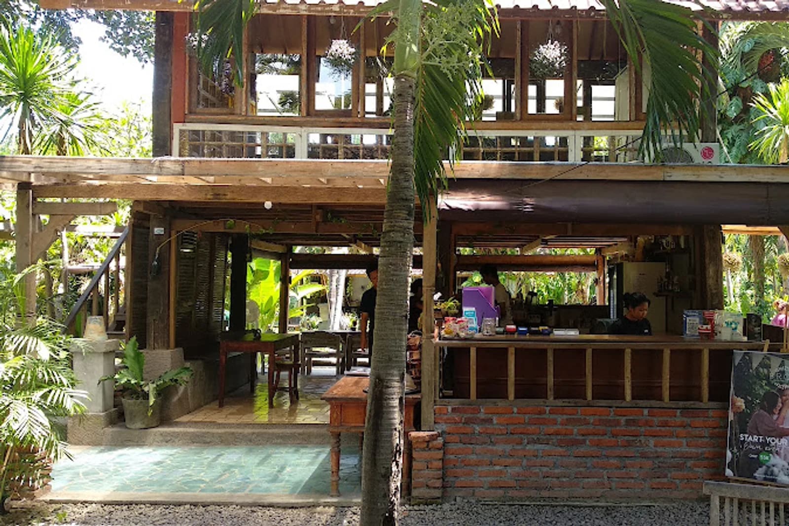 BRON THE RESTO — Restaurant