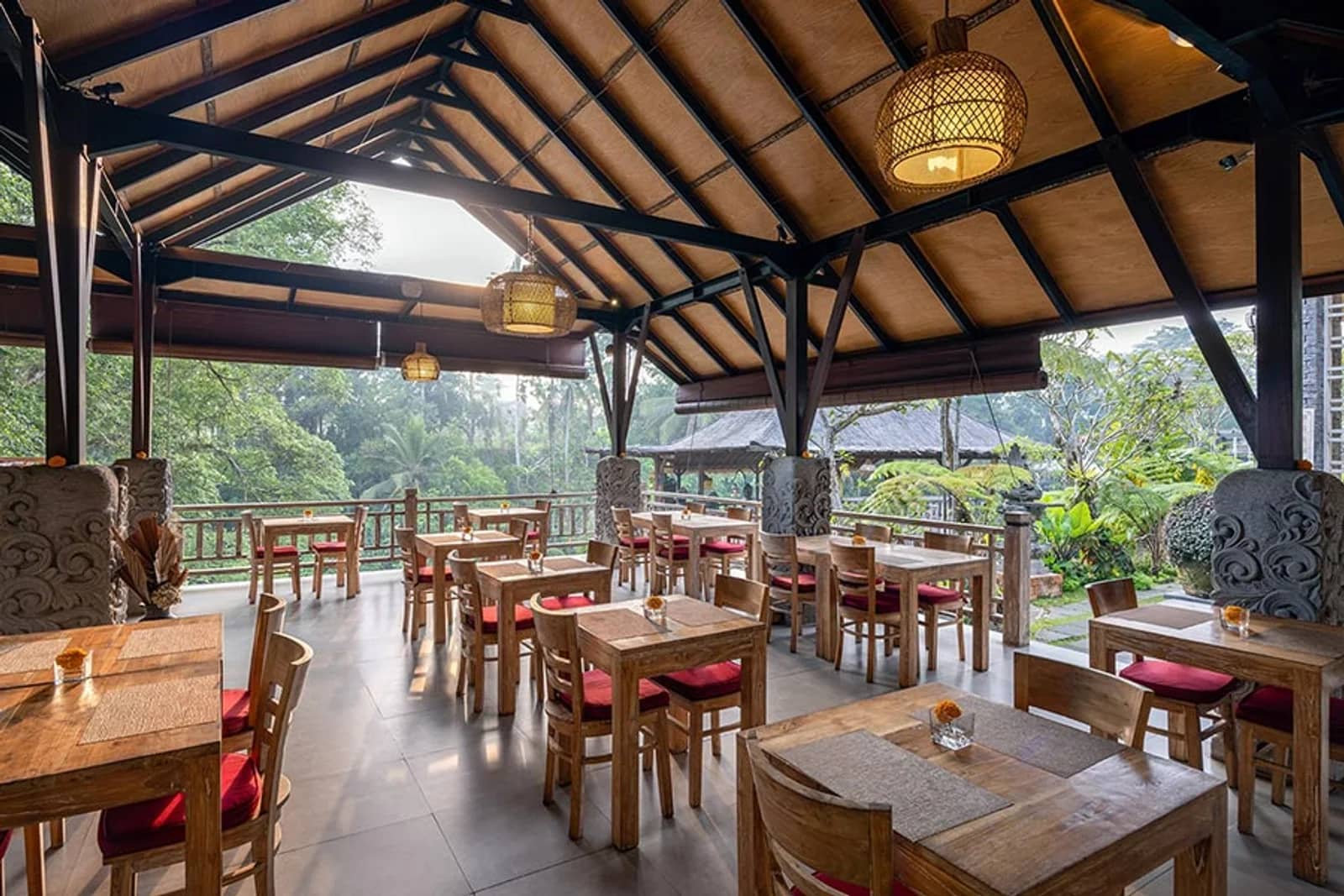 Collina Kawi Restaurant at Kawi Resort — Restaurant