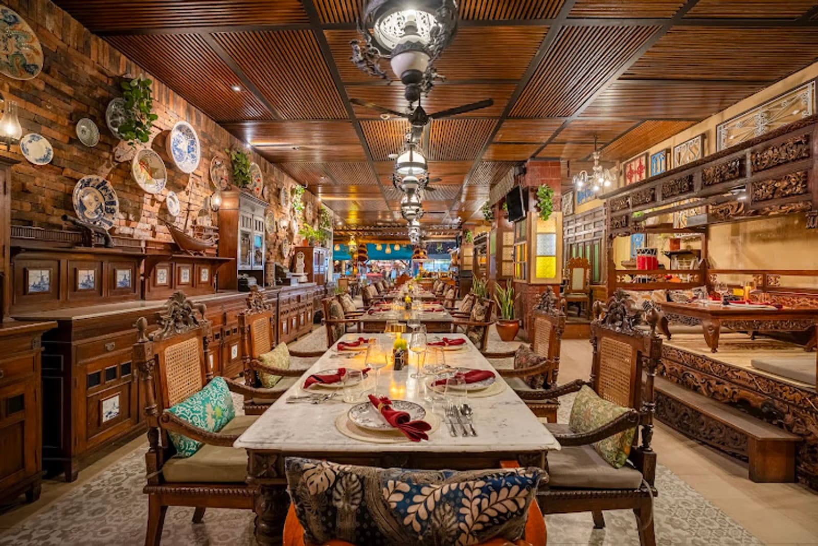 Gabah Padma Bali Restaurant Bali at Rama Residence Padma Hotel — Restaurant