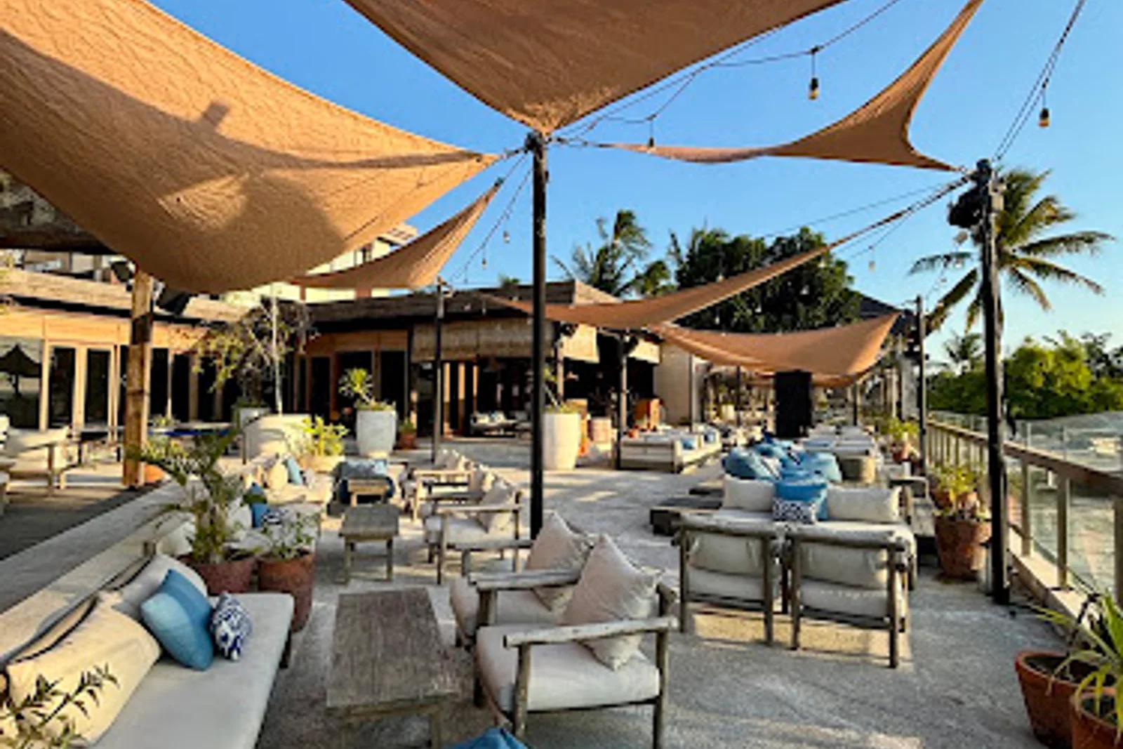 GIOI Ocean Gourmet — Restaurant