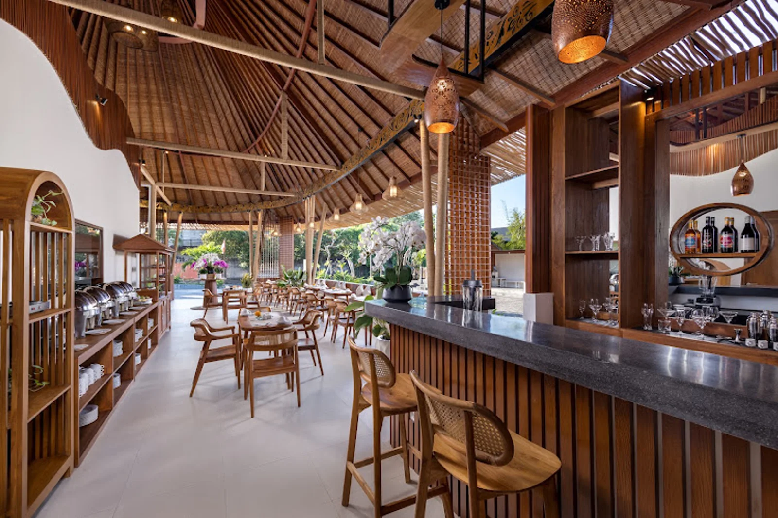 Grillos Cafe & Eatery — Restaurant