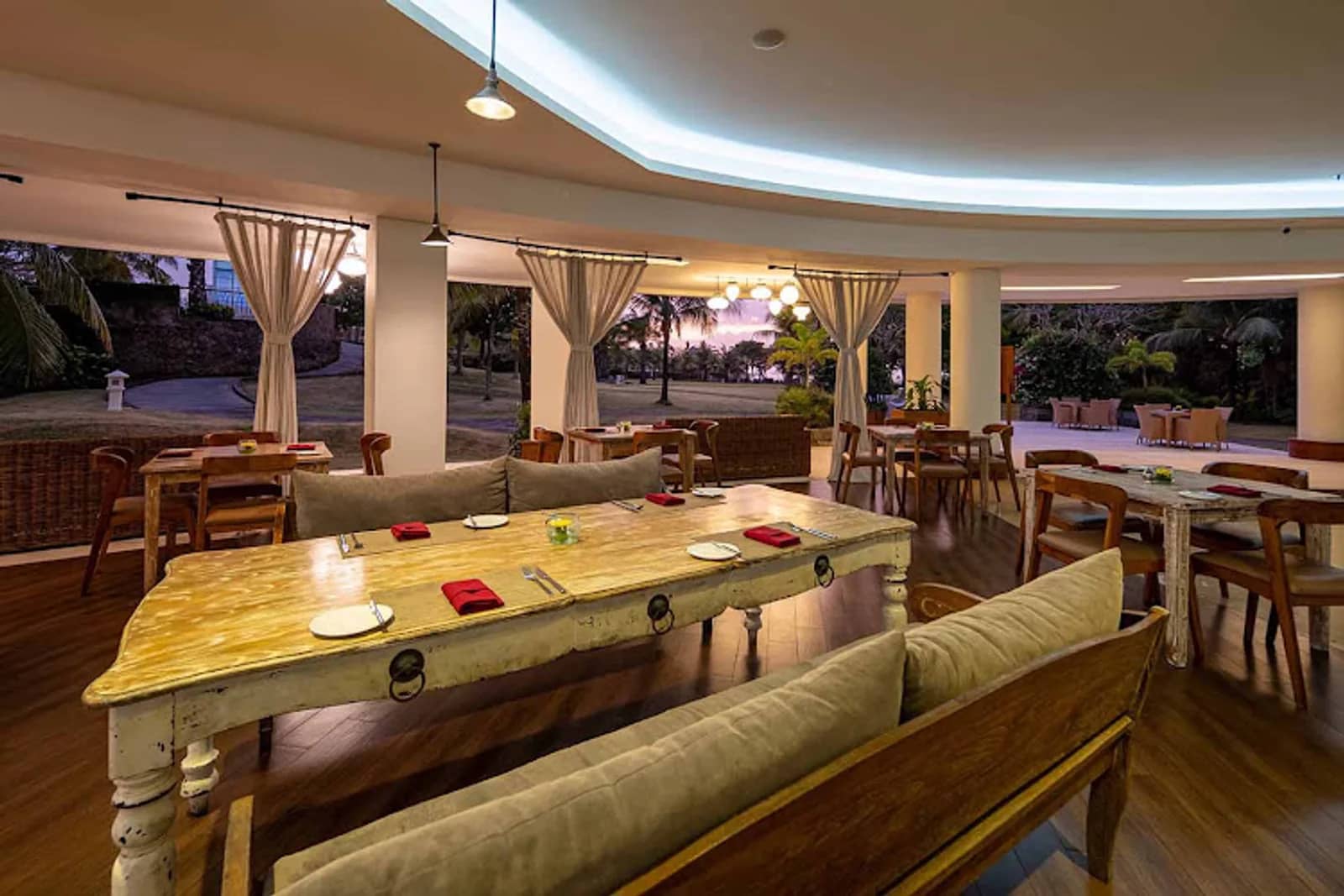 Ja'Jan Bistro at Merusaka Nusa Dua — Restaurant