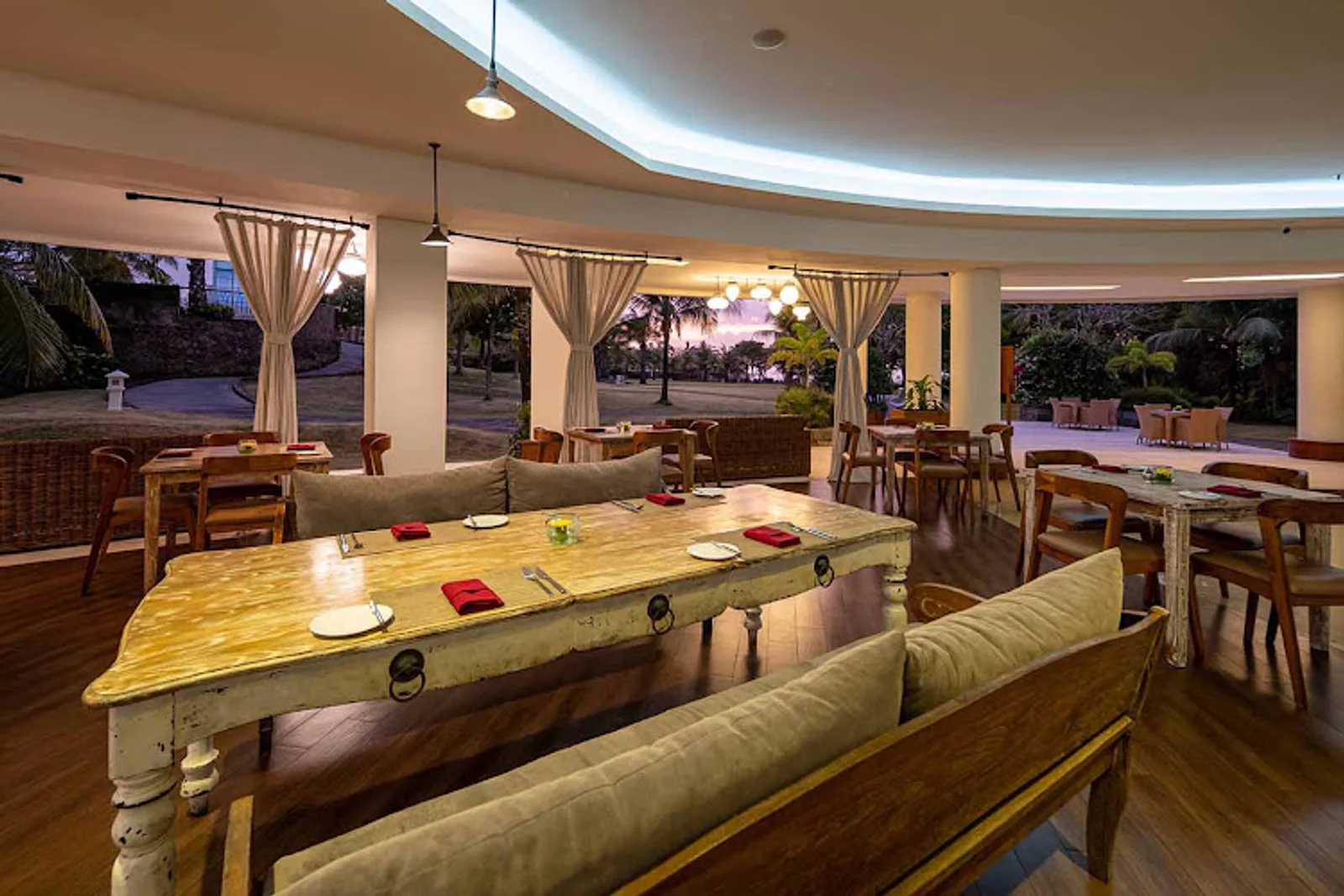 Ja'Jan Bistro at Merusaka Nusa Dua — Restaurant