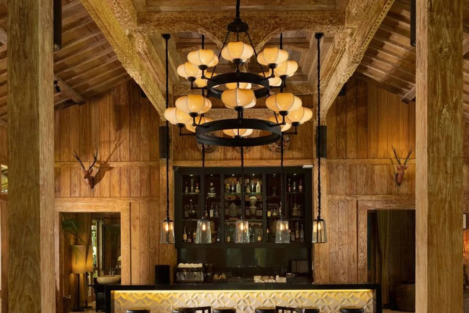 Kayumanis Resto Jimbaran — Restaurant