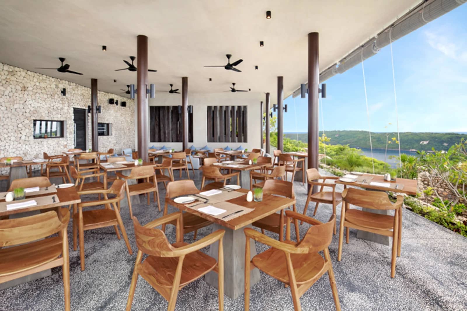 KŌWHAI Restaurant at MĀUA Nusa Penida — Restaurant