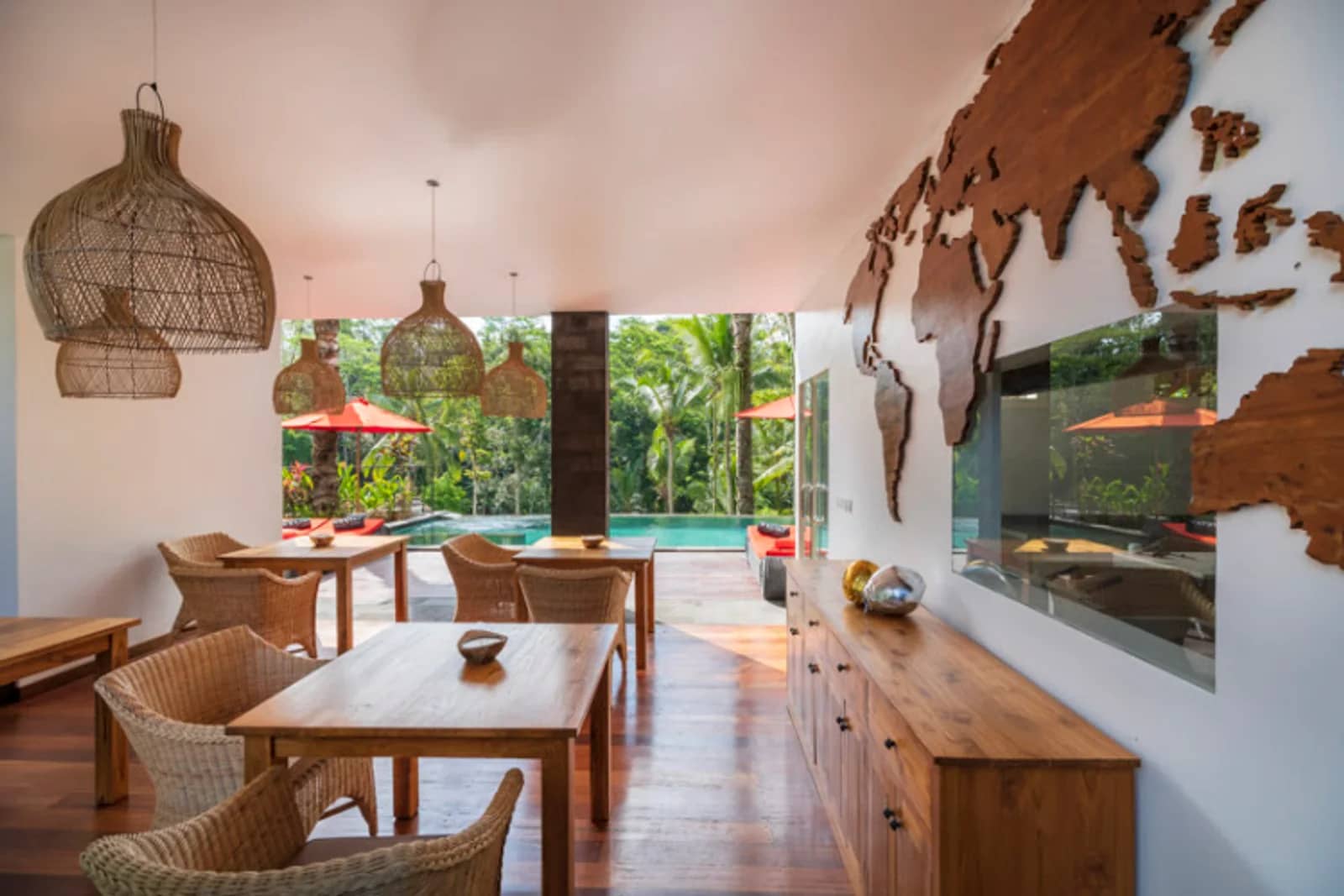 Le Gastronome Restaurant at Keliki Luxury Lodge — Restaurant