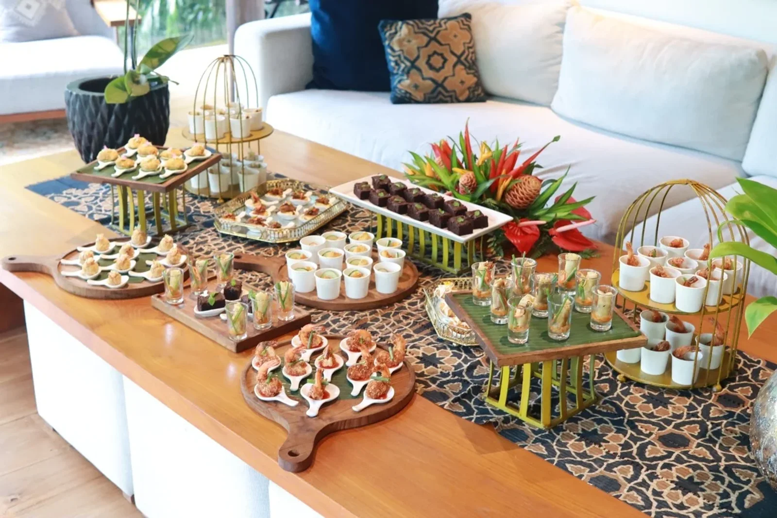 Lopodo Catering & Events — Restaurant