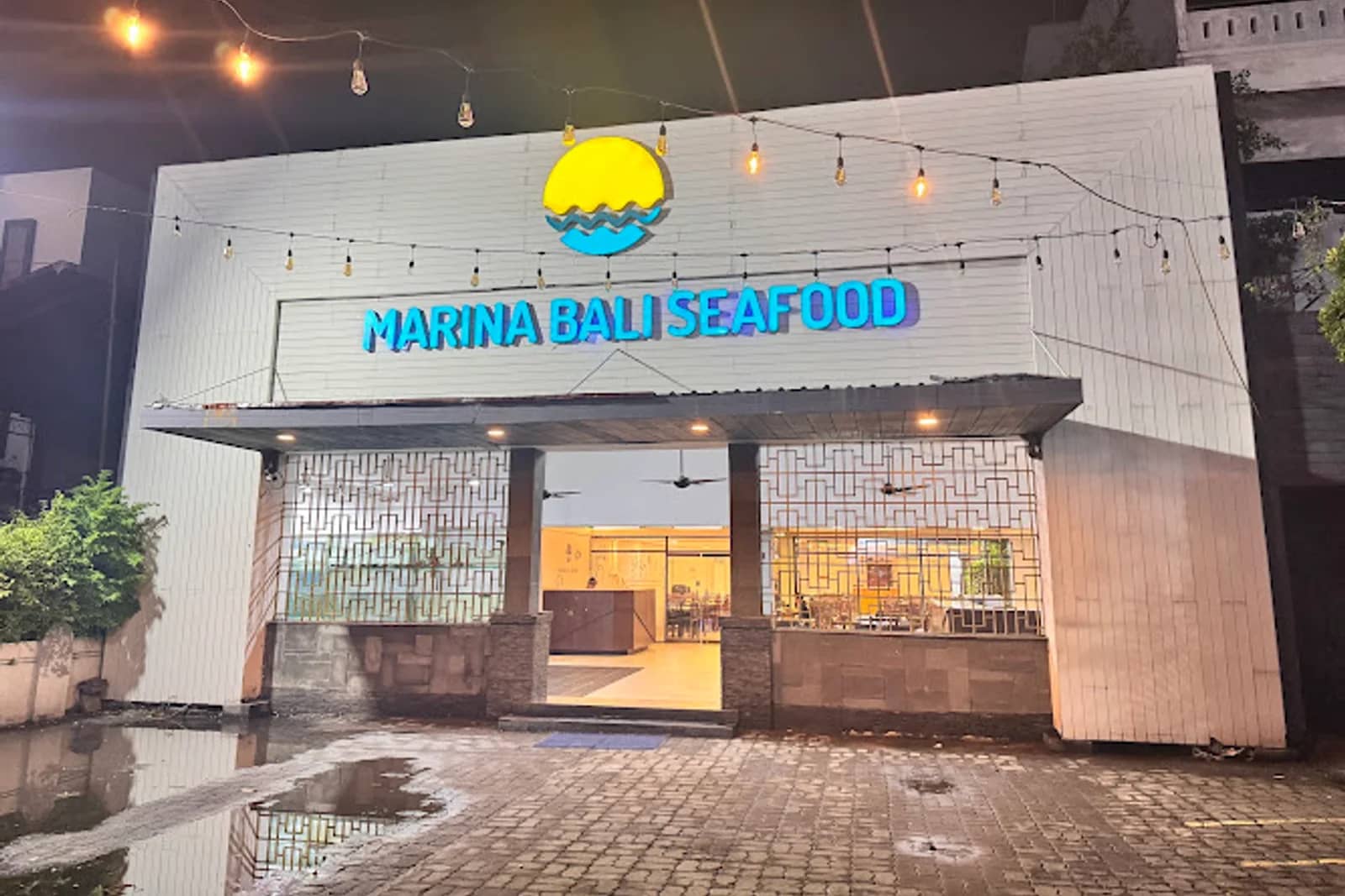 Marina Bali Seafood — Restaurant
