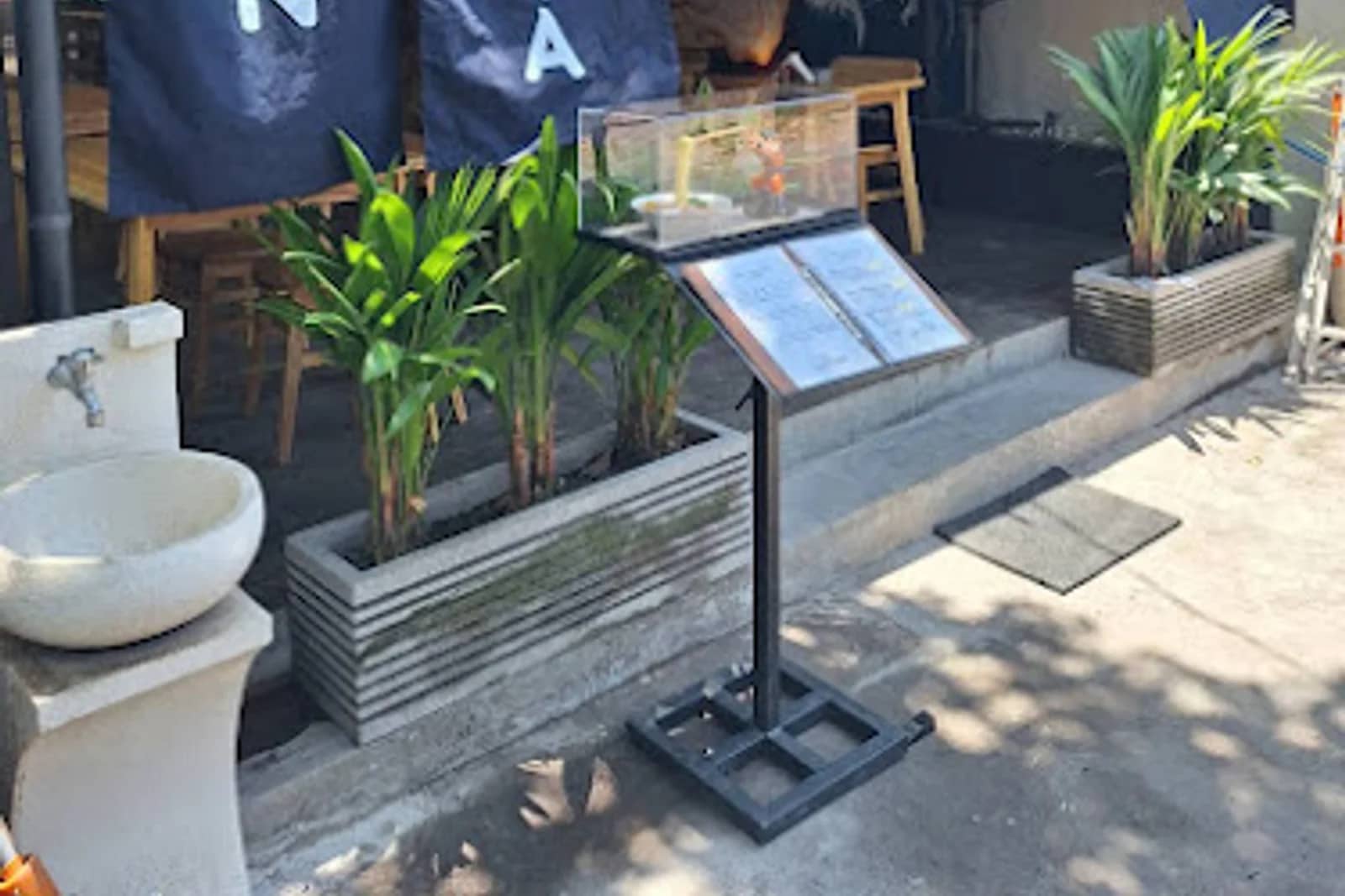 Noodle Crazy Sanur — Restaurant