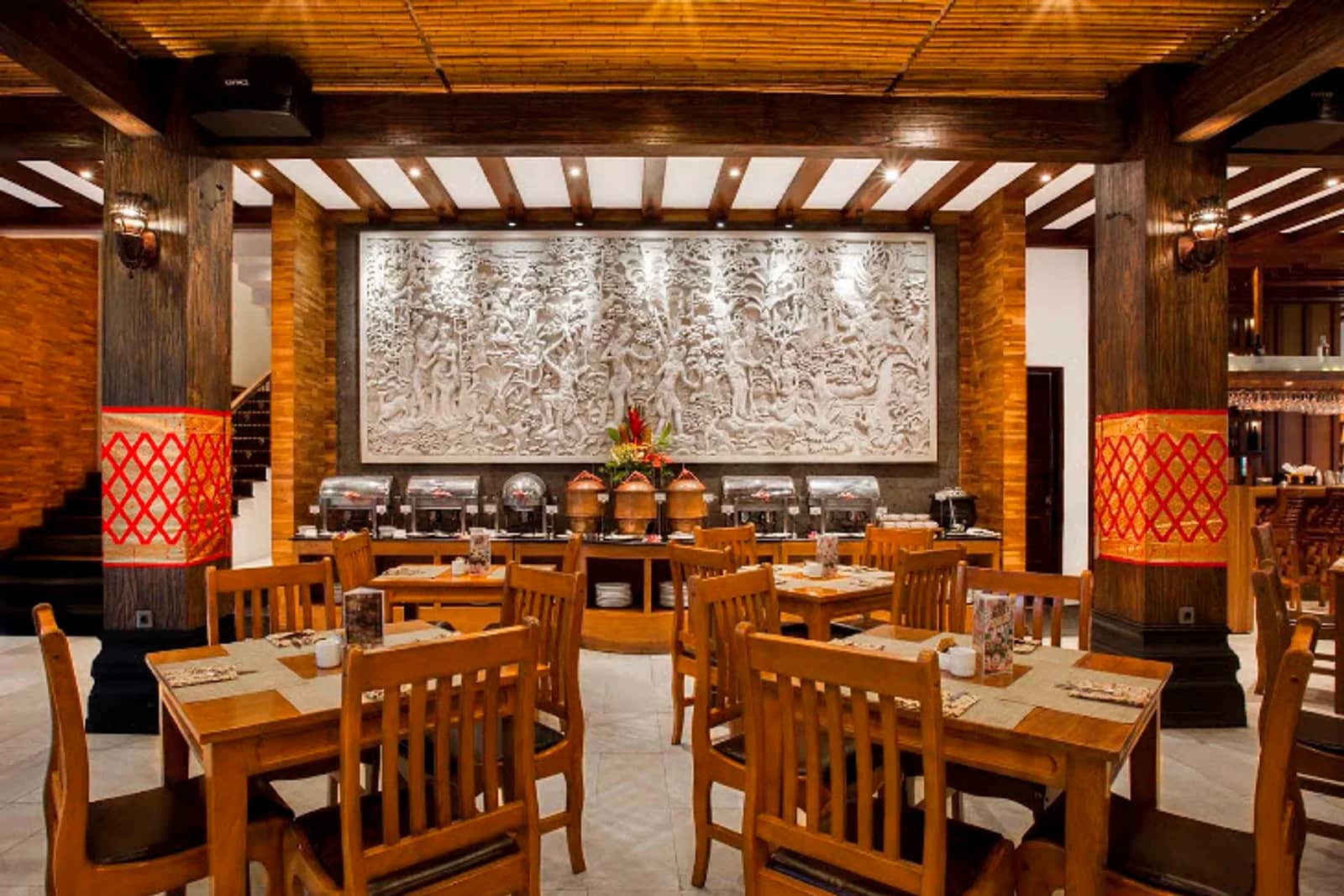 Pangi Bistro — Restaurant