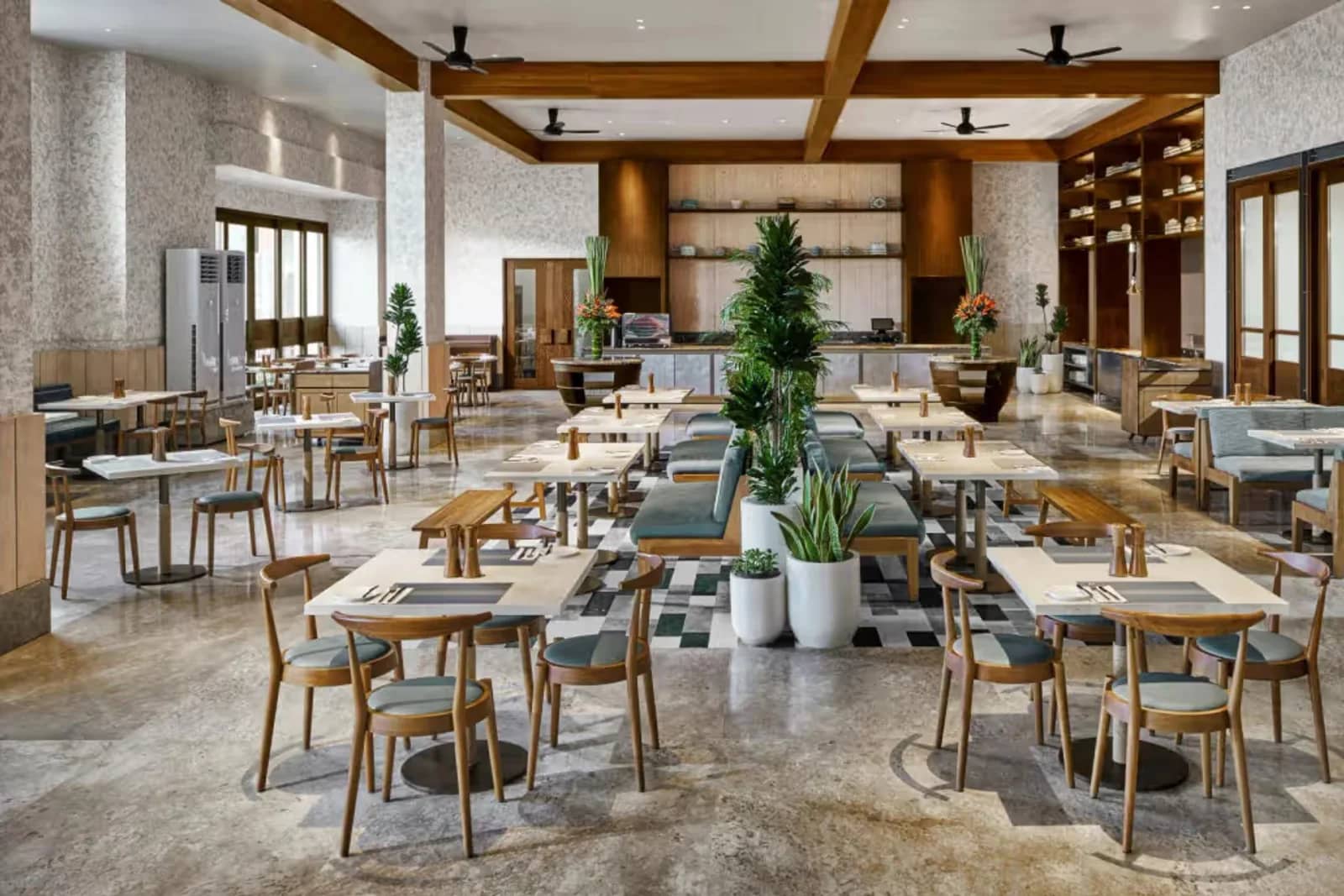 Roomah Canggu at Holiday Inn Resort Bali Canggu — Restaurant