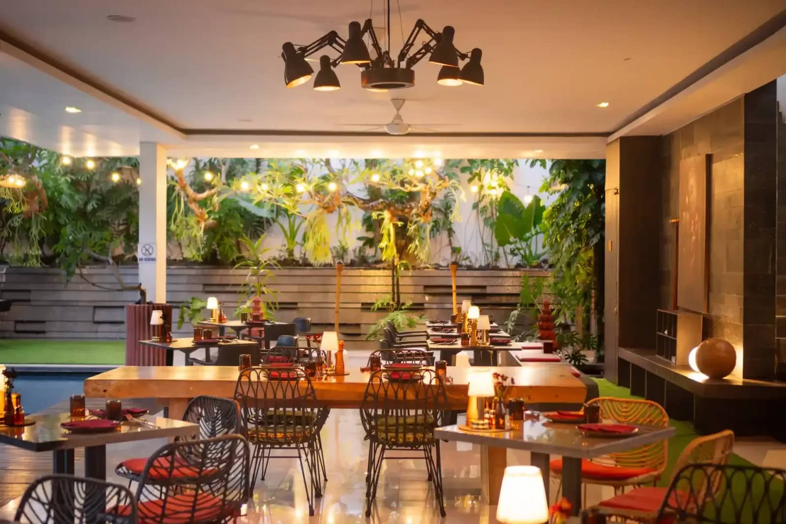Sanctuary Umalas Italian Restaurant by Wonderspace — Restaurant