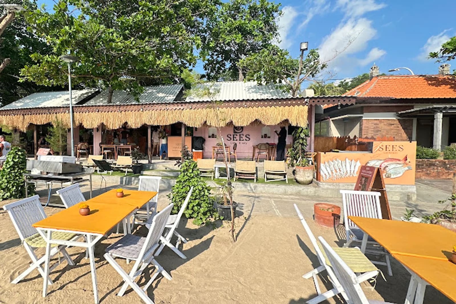 Sees Bali Cafe & Eatery — Restaurant