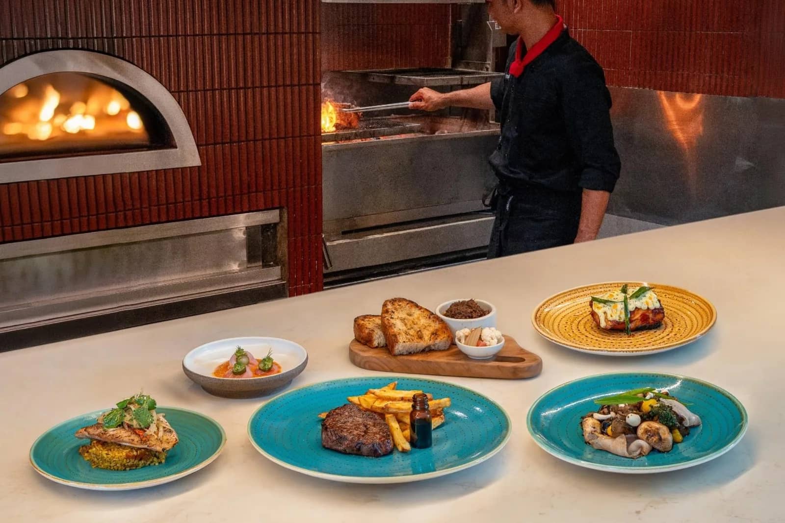 SKAI Bar & Grill — Restaurant