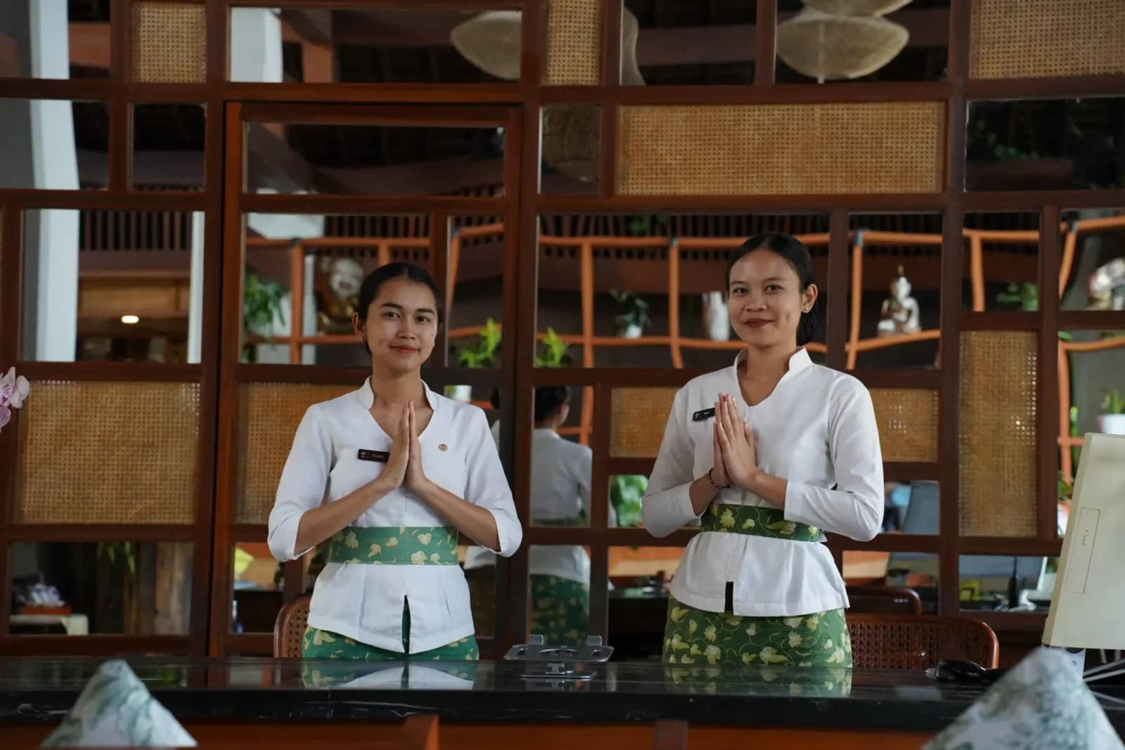 Sky Lounge by Ely's Kitchen at Adiwana Unagi Suites — Restaurant