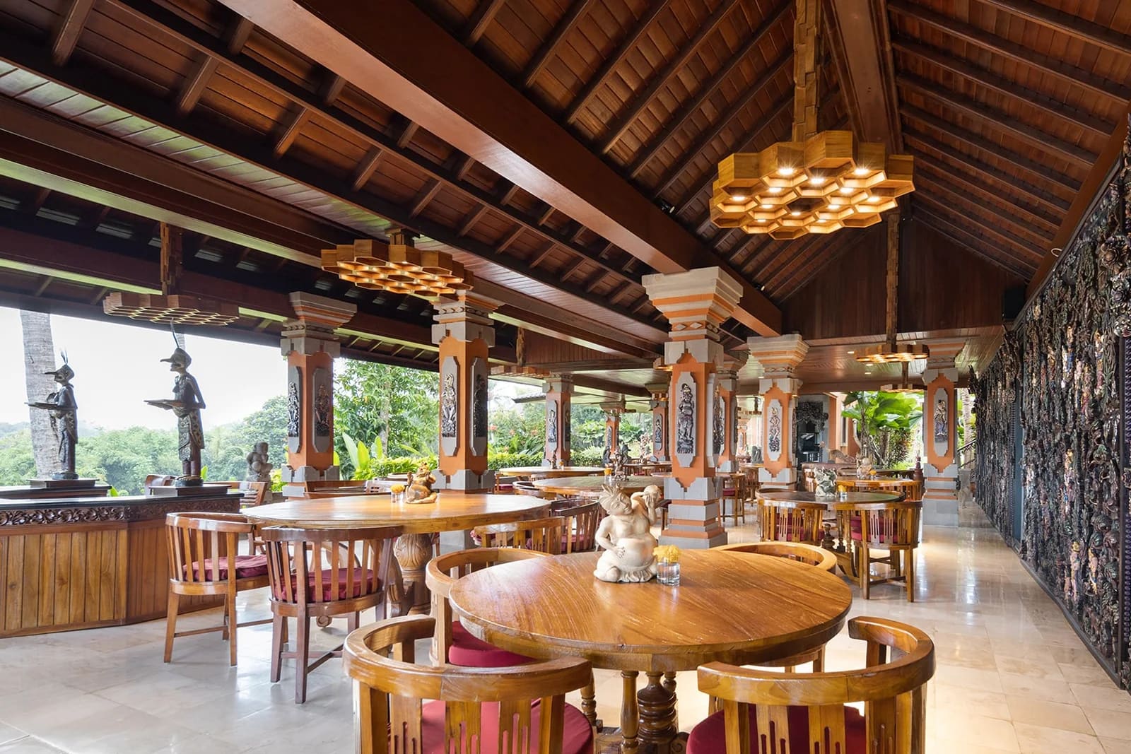 Sunset Bloom Restaurant at Swan Paradise A Pramana Experience — Restaurant