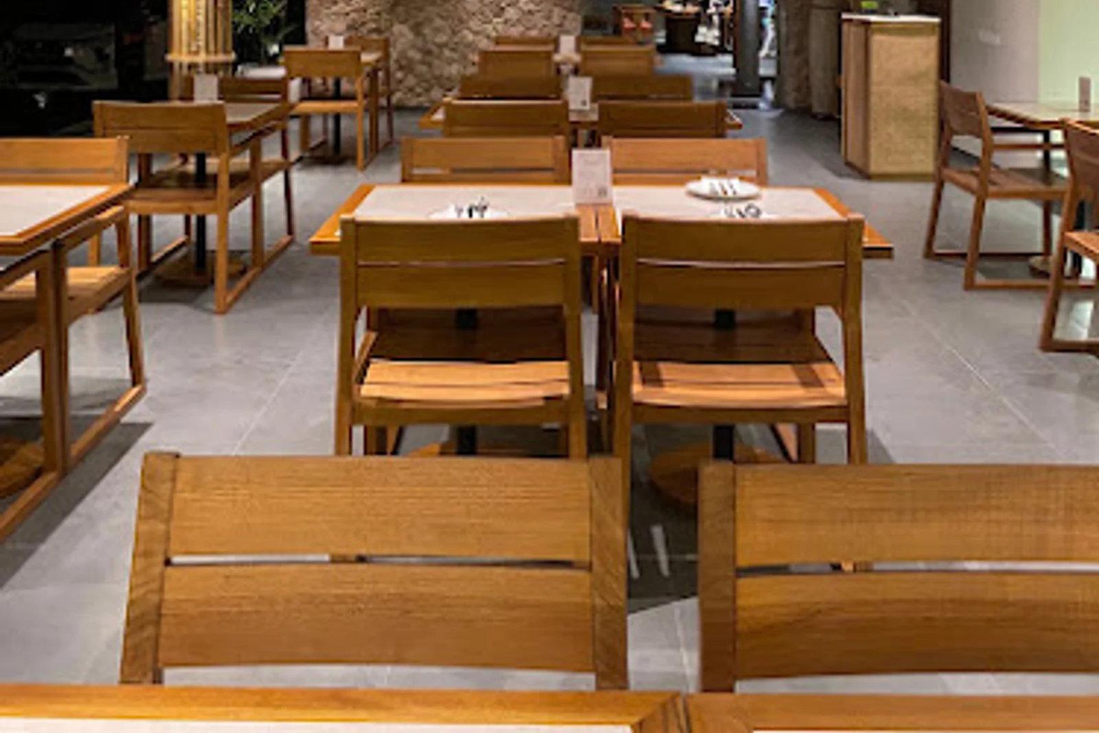 Thara Kitchen & Bar — Restaurant