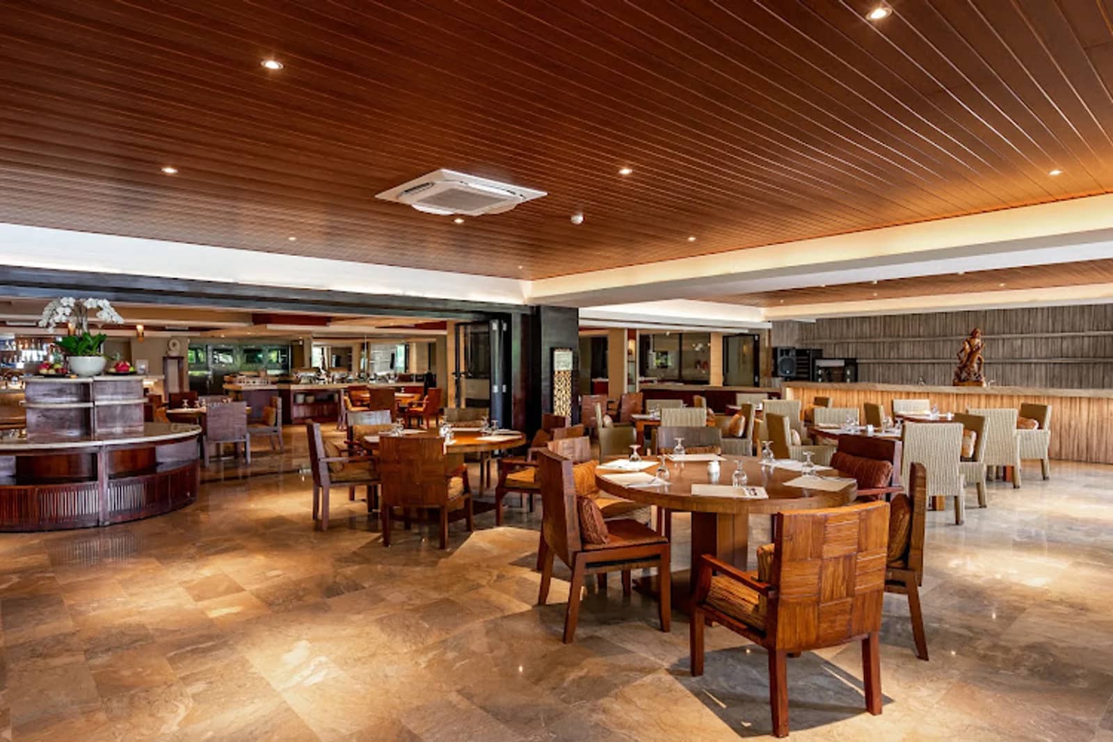 The Pond Restaurant — Restaurant