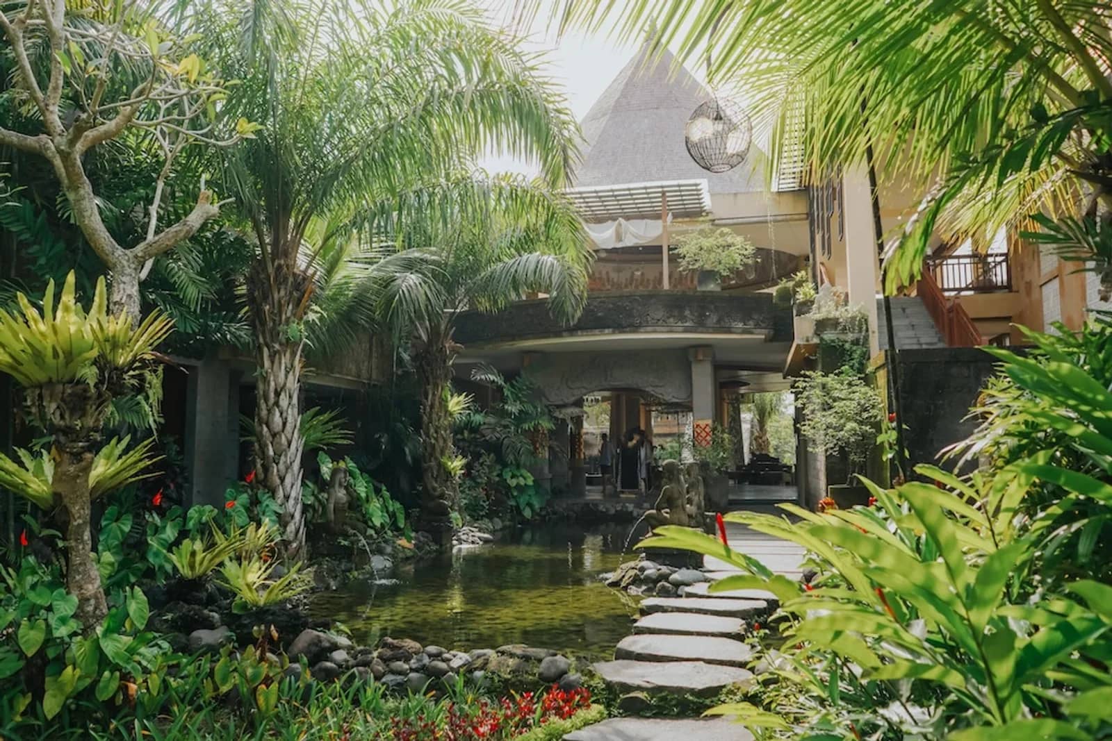The Sankara Suites & Villas — Restaurant