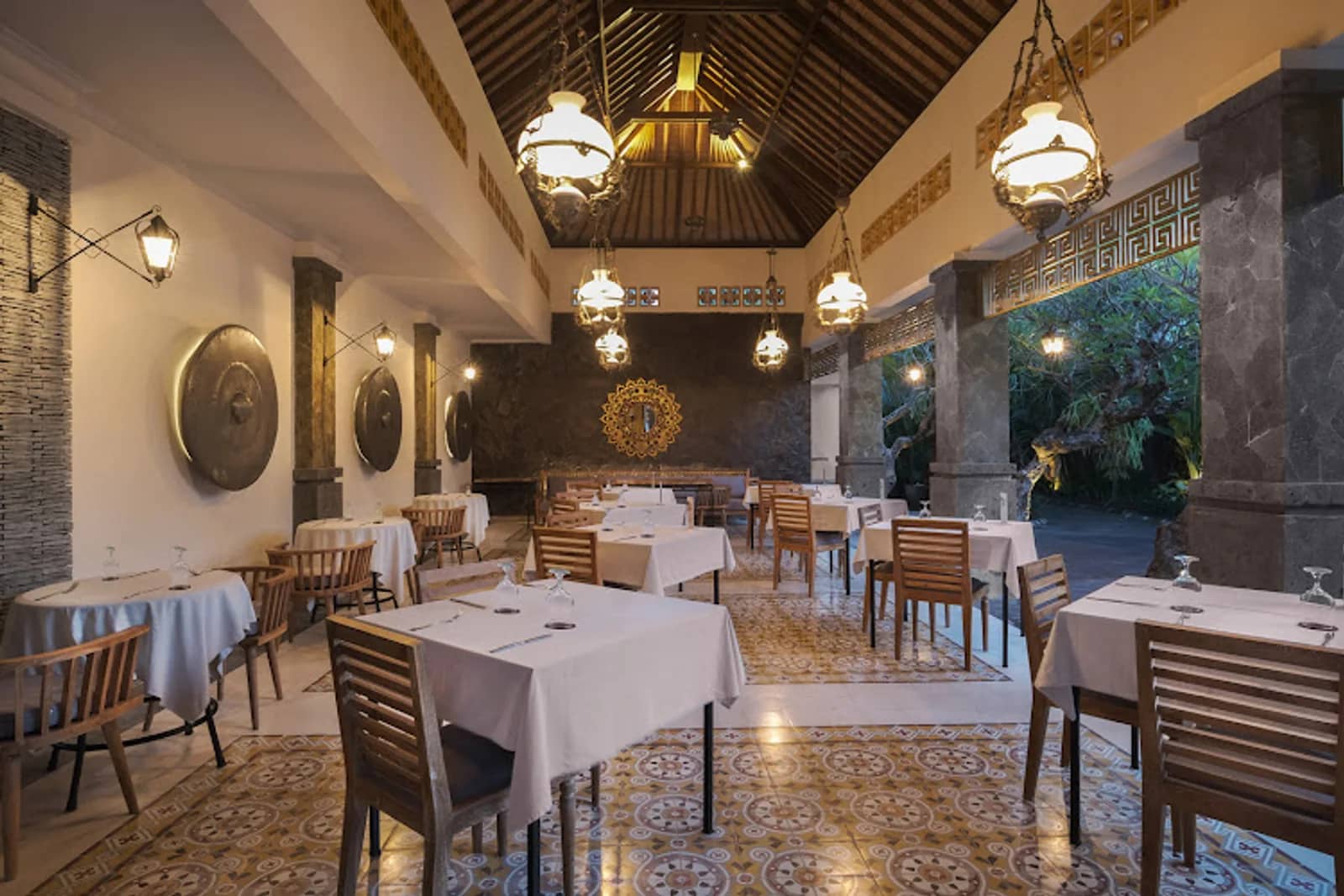 The Wok Spices — Restaurant